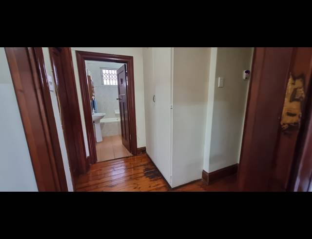 3 BEDROOM HOUSE FOR SALE IN GLENWOOD